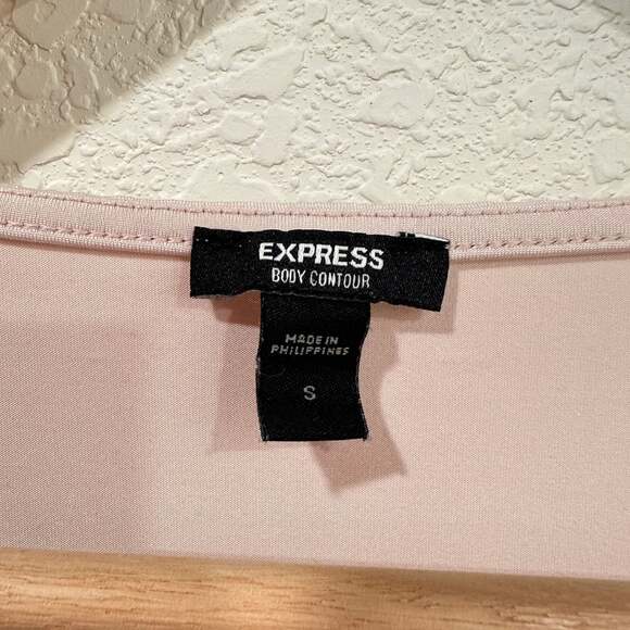 Express - Picture 2 of 5